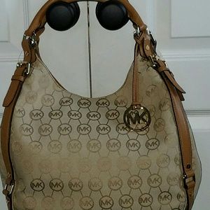 MICHAEL Kors Bedford Signature Shoulder Tote NWT